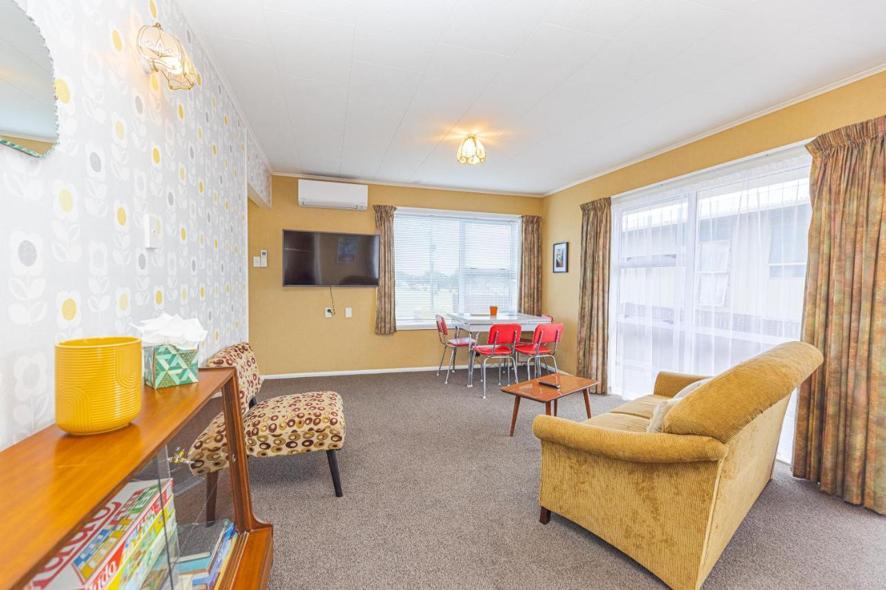 Le Riva Bed And Breakfast By The Beach ワンガヌイ エクステリア 写真