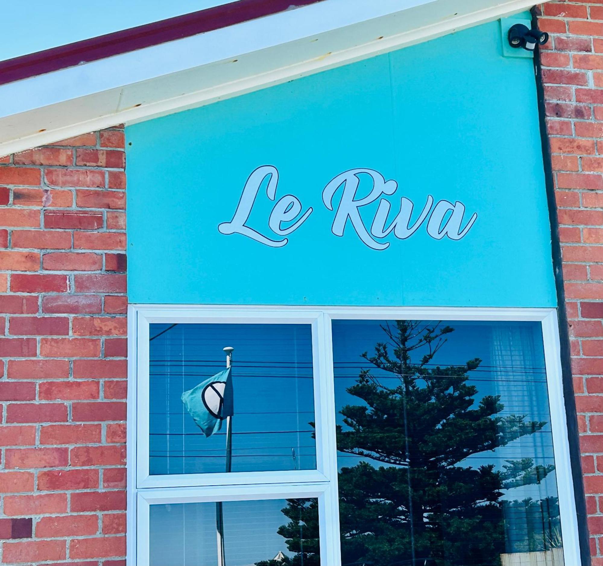 Le Riva Bed And Breakfast By The Beach ワンガヌイ エクステリア 写真